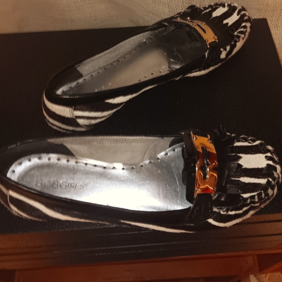 Zebra Print BCB Girls flats - Picture 2 of 8